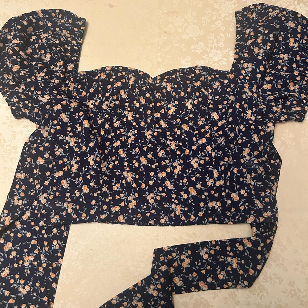 Papaya Navy Floral Crop Top